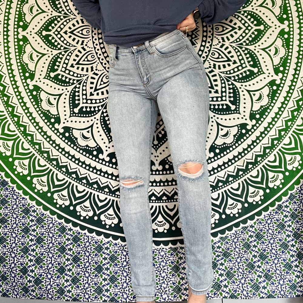 HARPER HERITAGE JEANS • 24